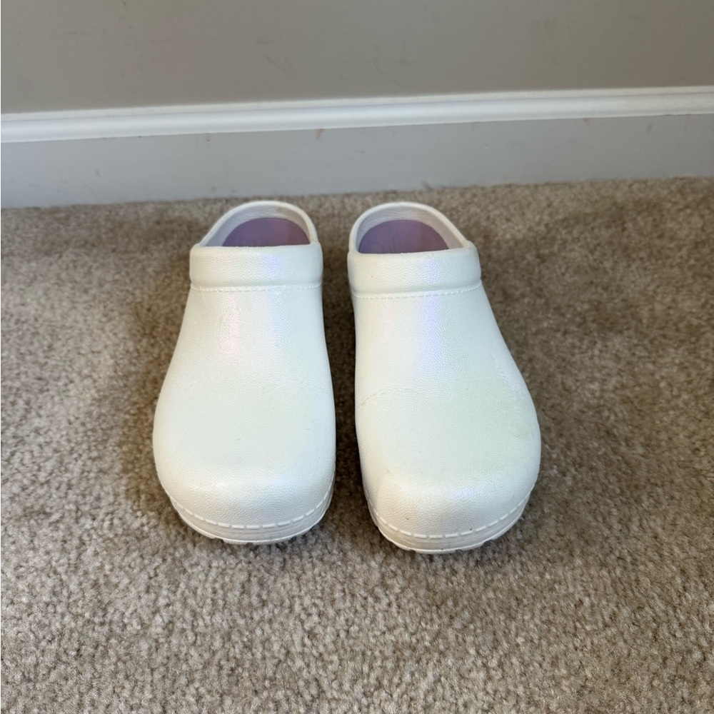 Dansko Kane White with Iridescent Finish